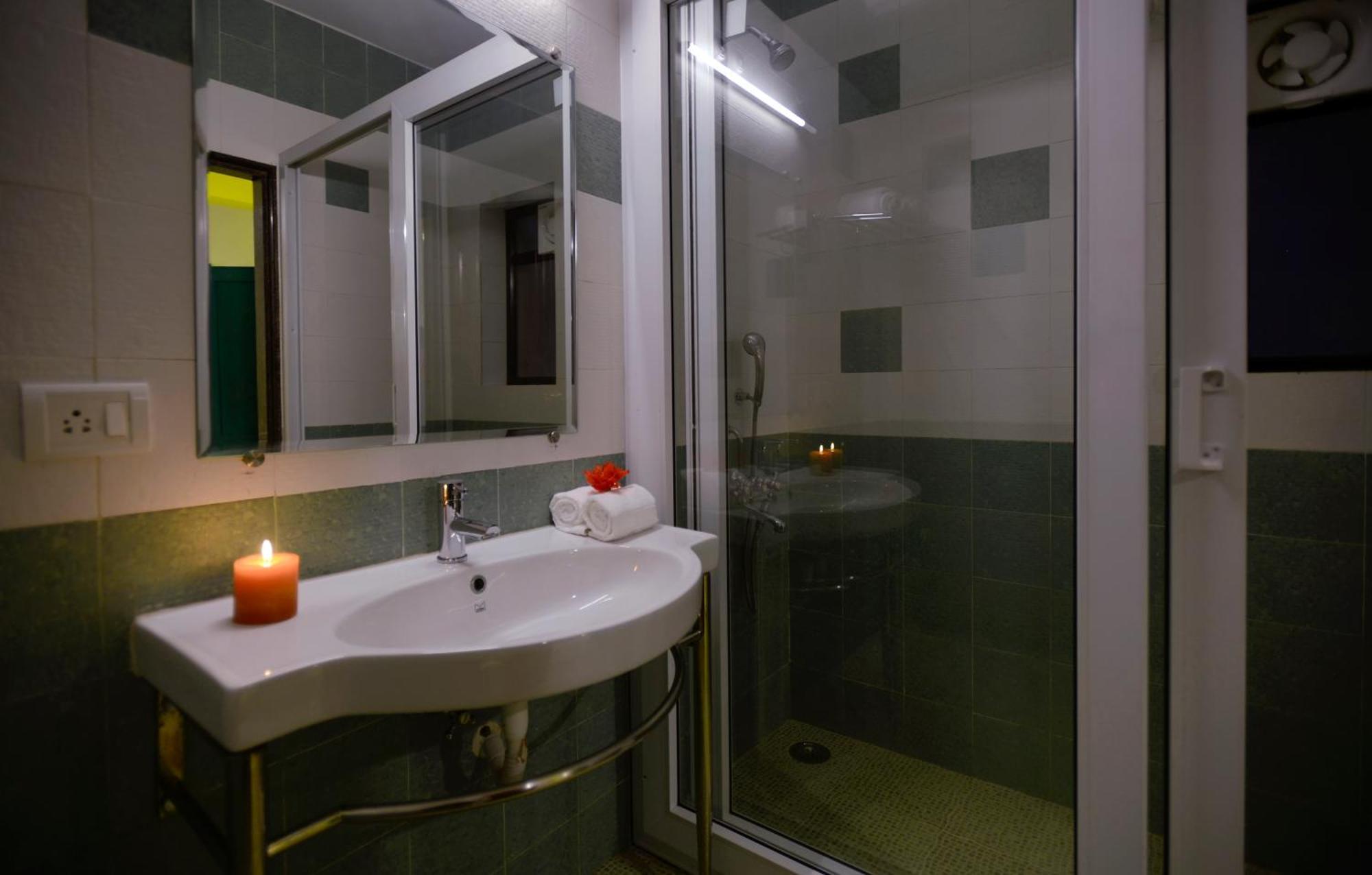 Treehouse Blue Hotel & Villas Colva Ngoại thất bức ảnh
