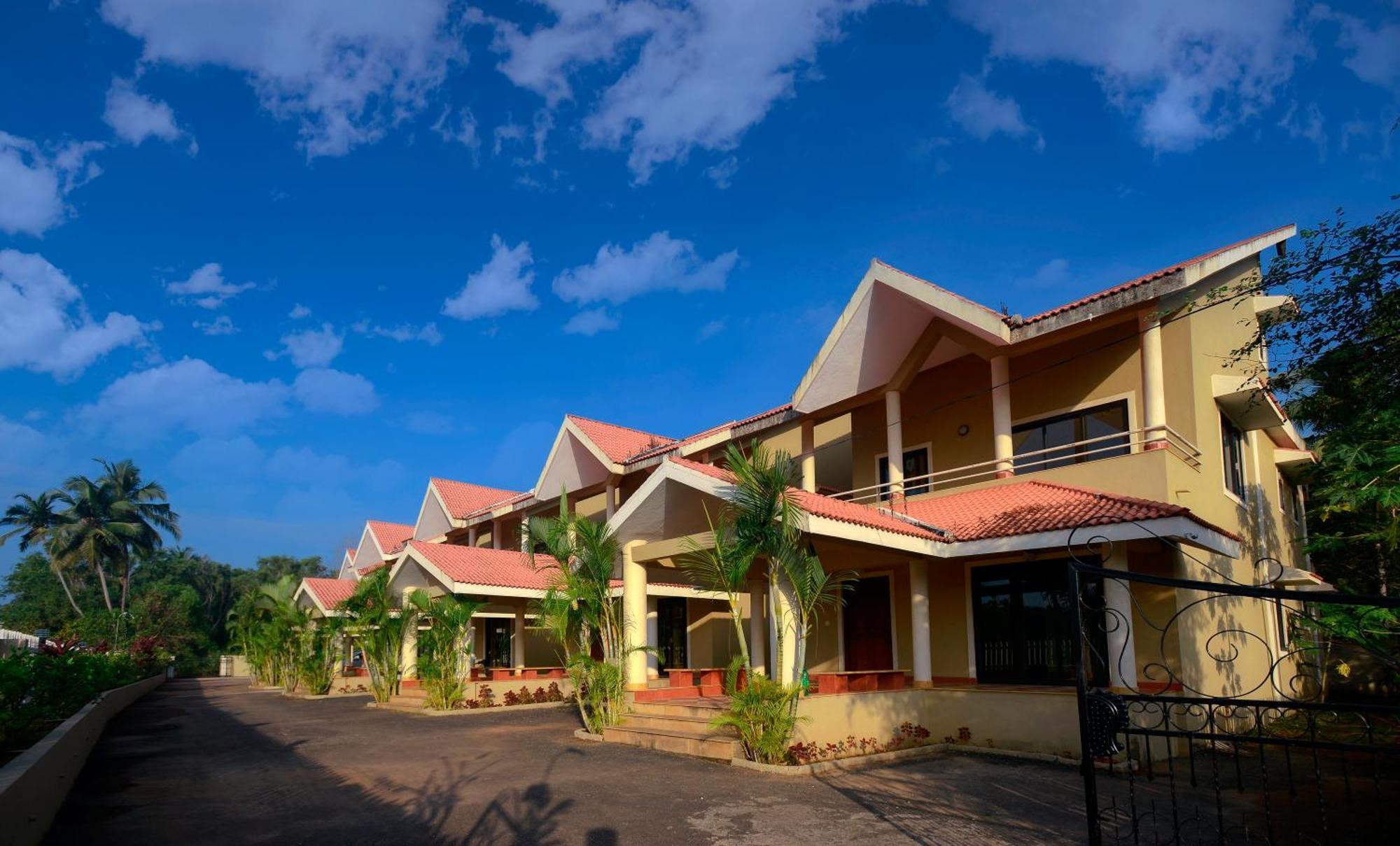 Treehouse Blue Hotel & Villas Colva Ngoại thất bức ảnh