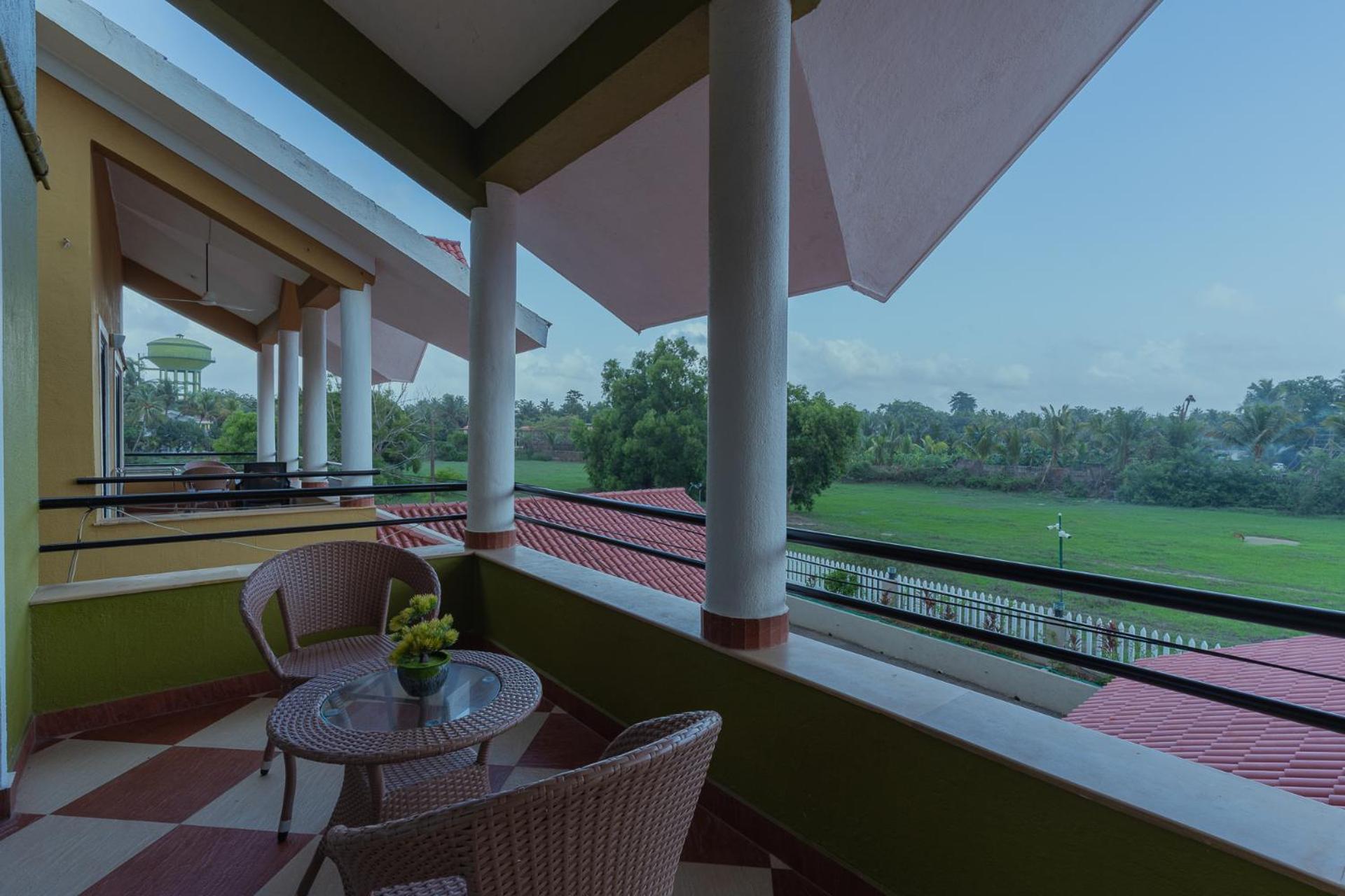 Treehouse Blue Hotel & Villas Colva Ngoại thất bức ảnh