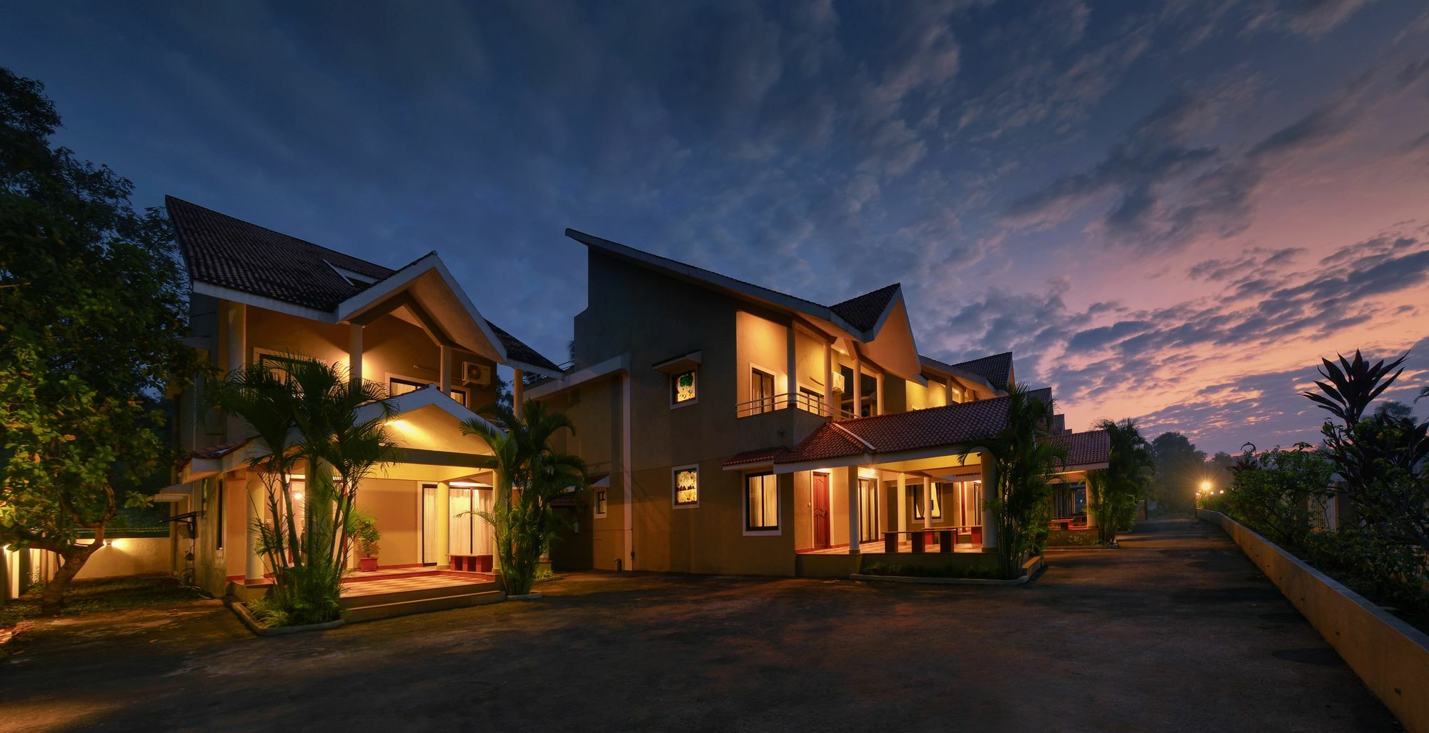 Treehouse Blue Hotel & Villas Colva Ngoại thất bức ảnh